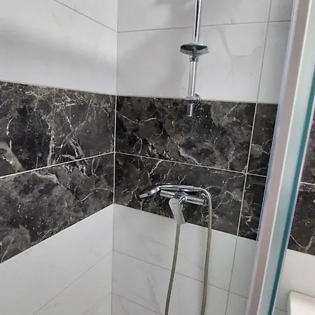 Apartment With Private Toilet And Balcony In Center In Shared *